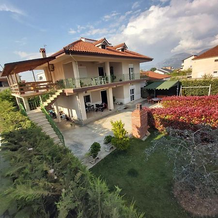 Kamez Villa Cerpja מראה חיצוני תמונה
