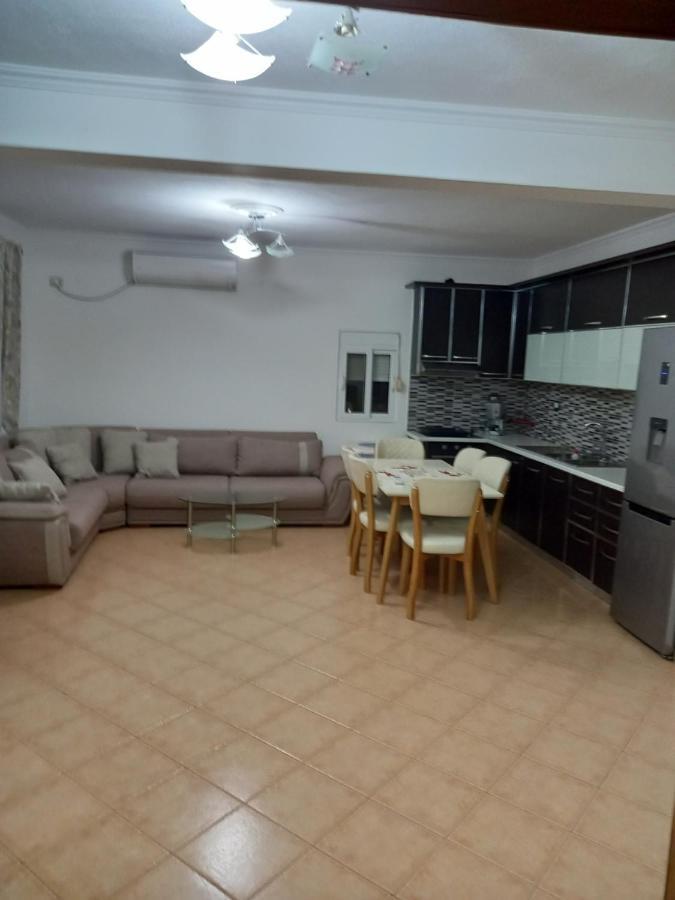 Kamez Villa Cerpja מראה חיצוני תמונה