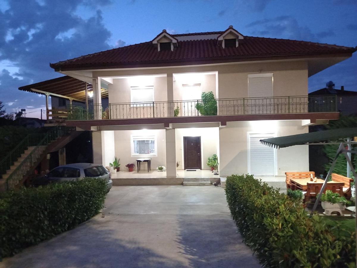Kamez Villa Cerpja מראה חיצוני תמונה