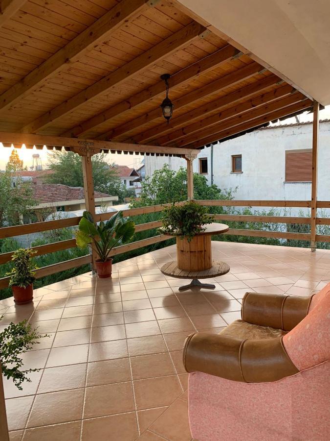 Kamez Villa Cerpja מראה חיצוני תמונה