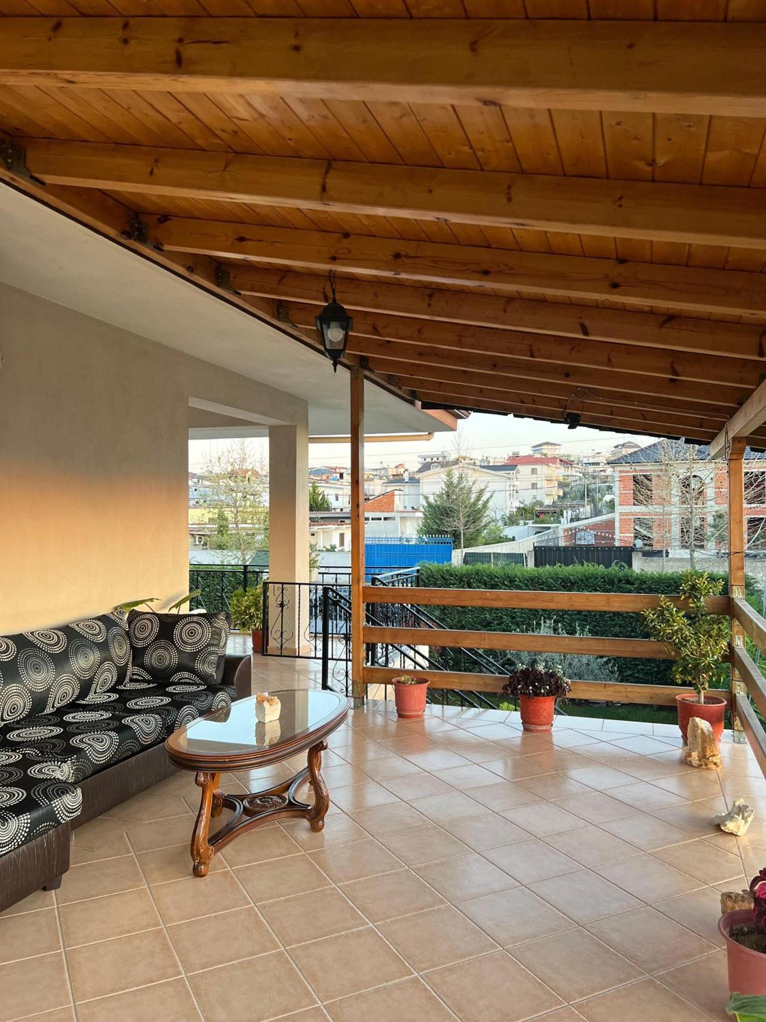 Kamez Villa Cerpja חדר תמונה